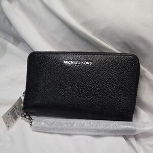 NWT Michael Kors Jet Set Black Pebbled Leather Wallet Wristlet